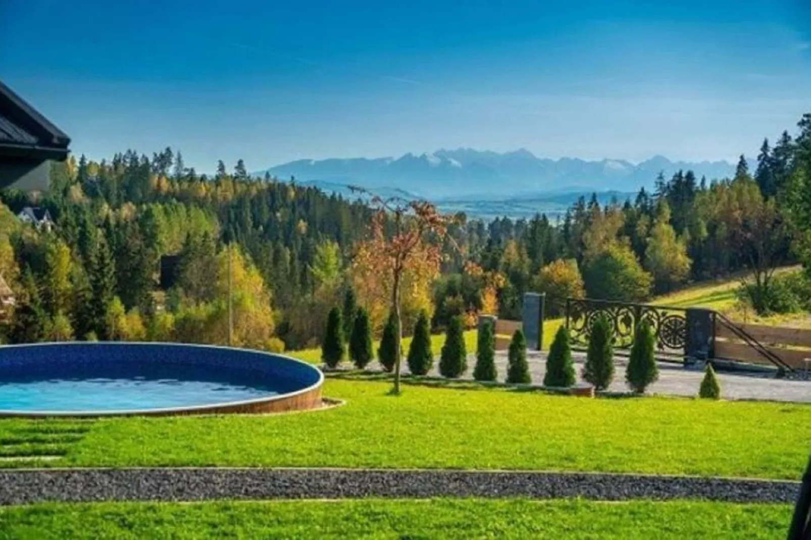 A luxury villa in the Tatra Mountains-Gardens summer