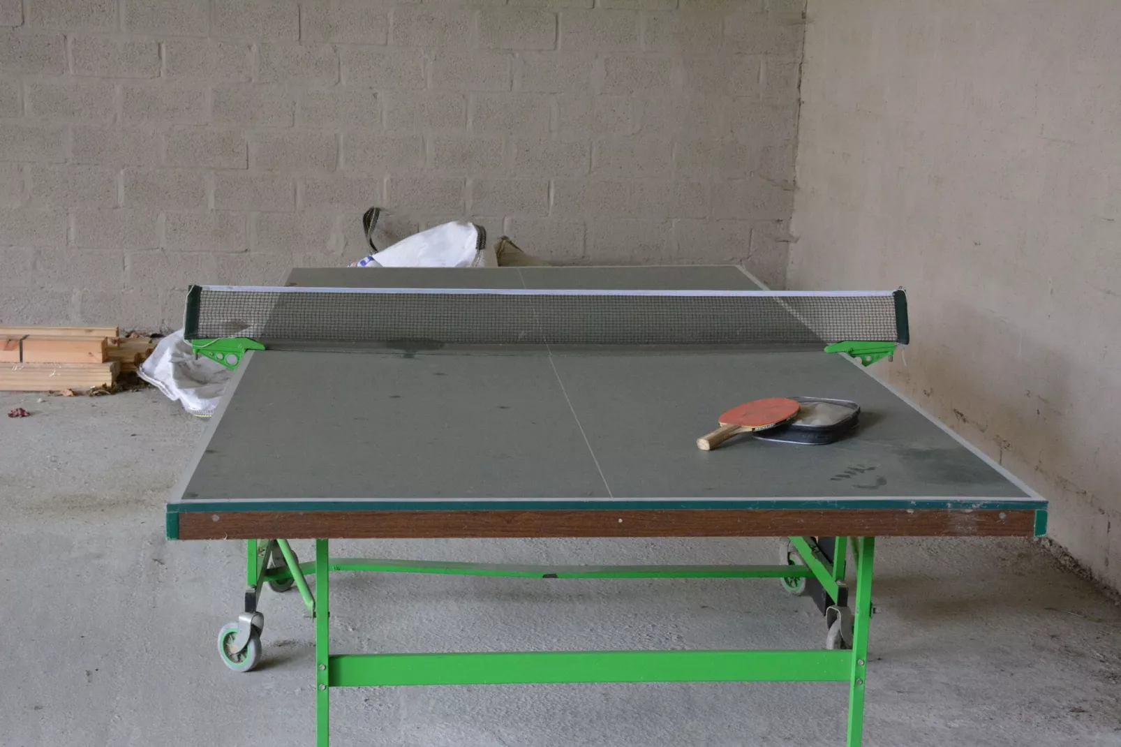 Le Barrage-Recreation room