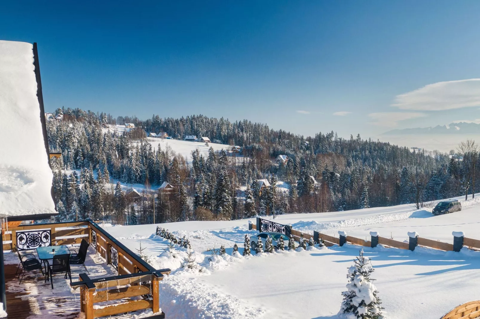 A luxury villa in the Tatra Mountains-View winter
