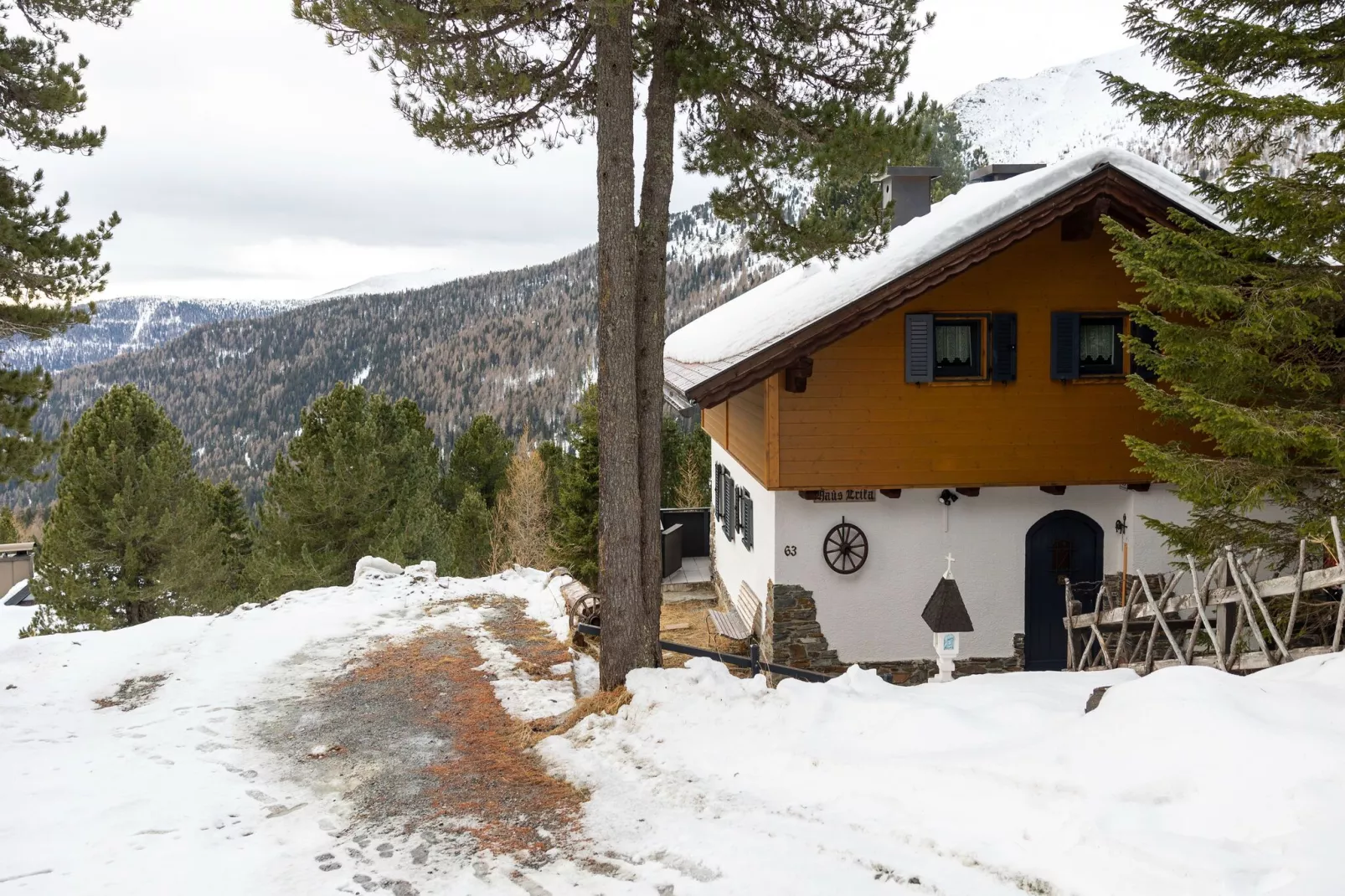 Haus Georg & Eva-Exterior winter