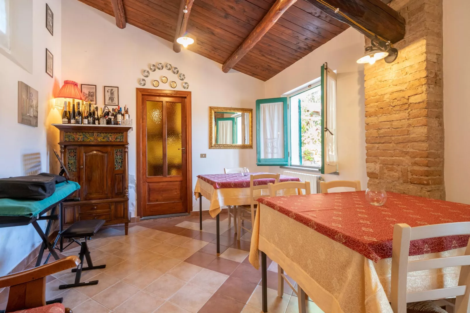 Torre Zunivu-Dining room