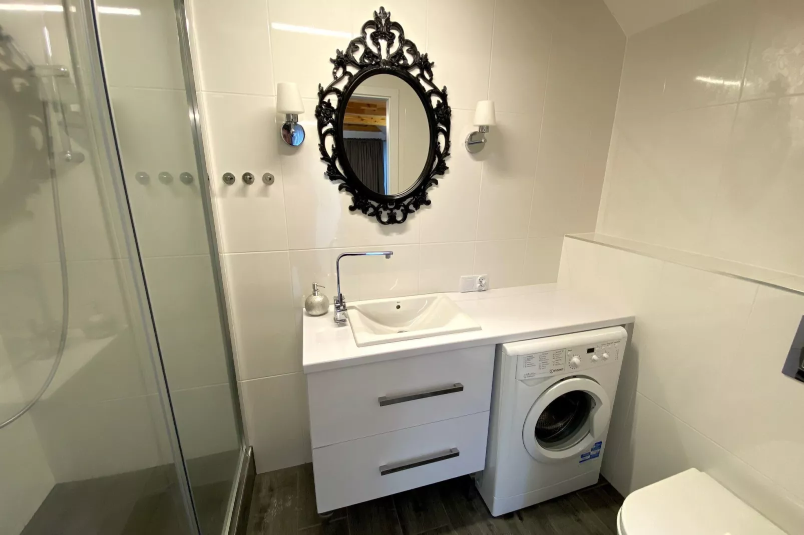 Luxury Residence at the sea wth the private pool Dziwnowek-Badezimmer