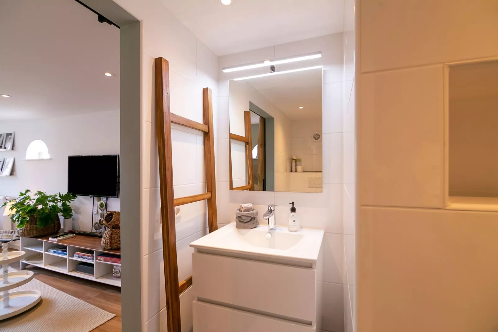 Pres de lecluse-Bathroom