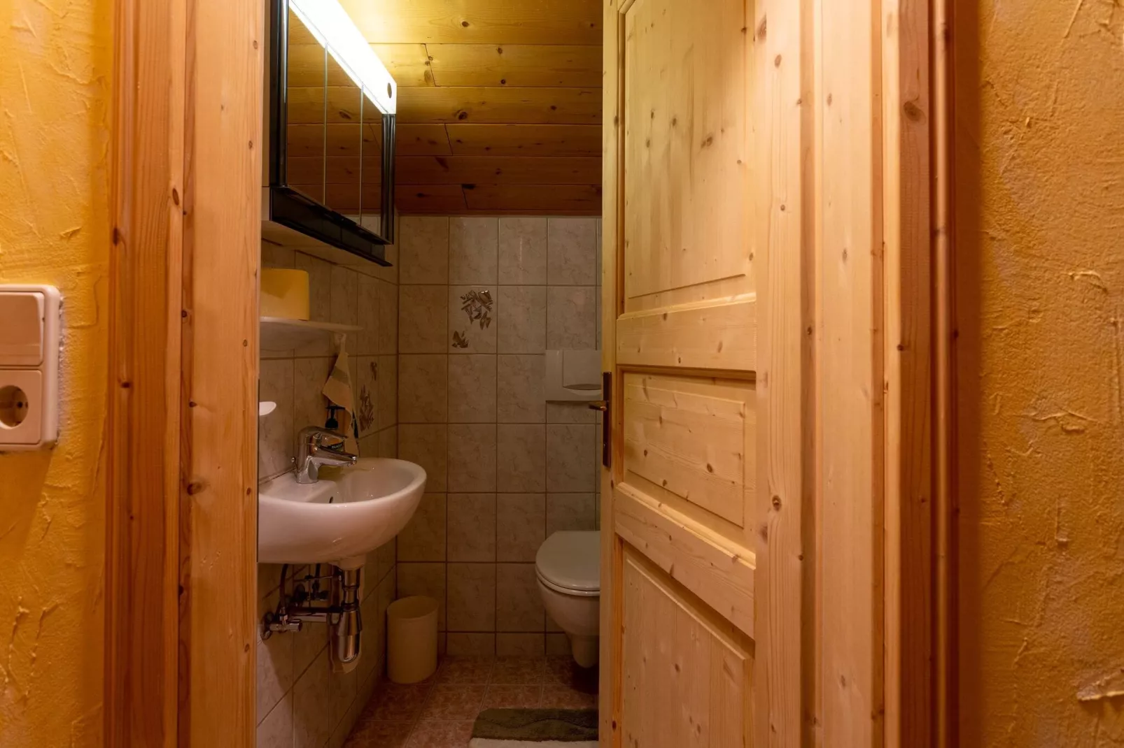 Haus Georg & Eva-Bathroom