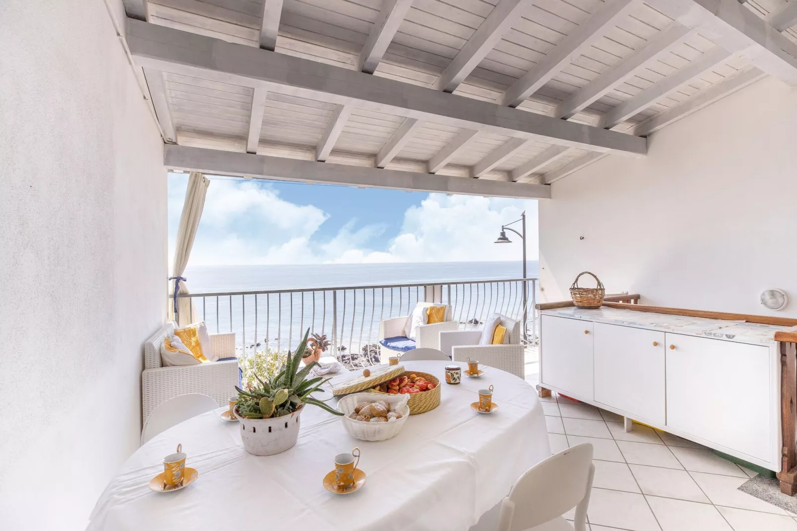 Acqua Dolce 17-Terrace balcony