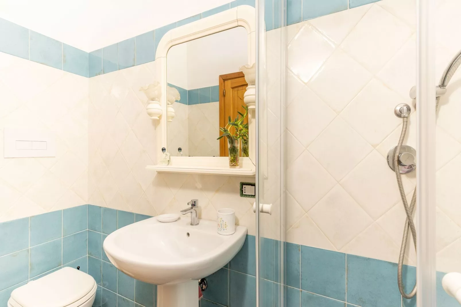 Acqua Dolce 17-Bathroom