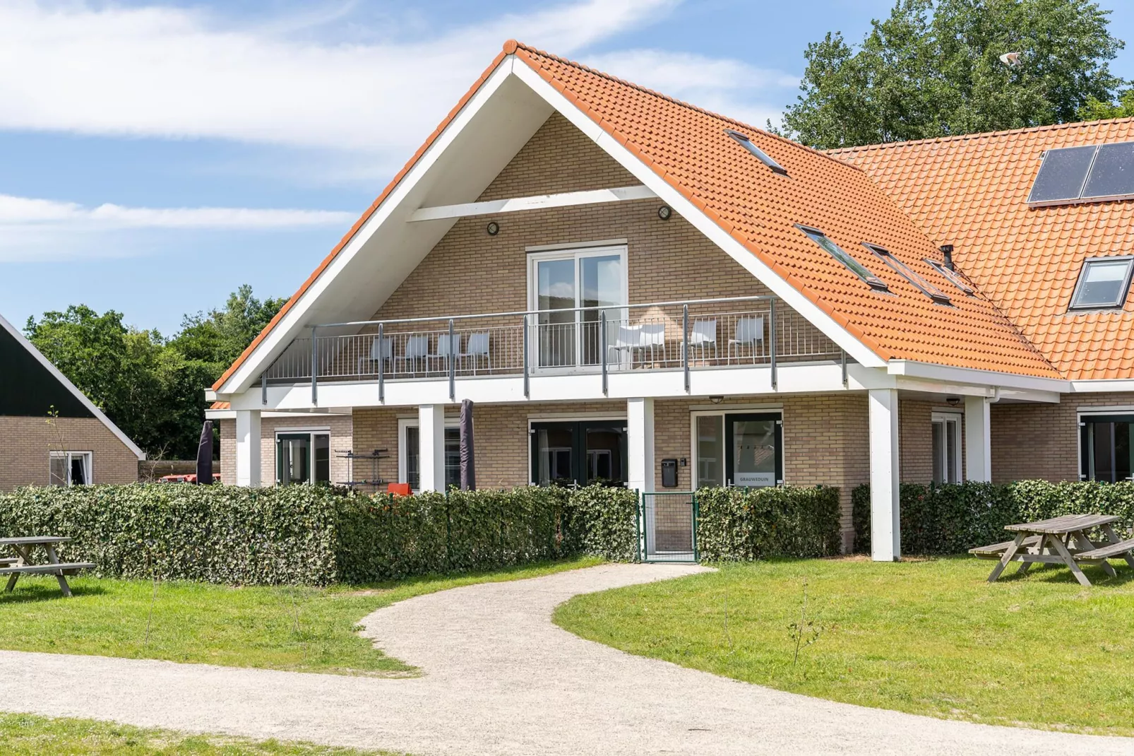 Grauweduin-Exterior summer