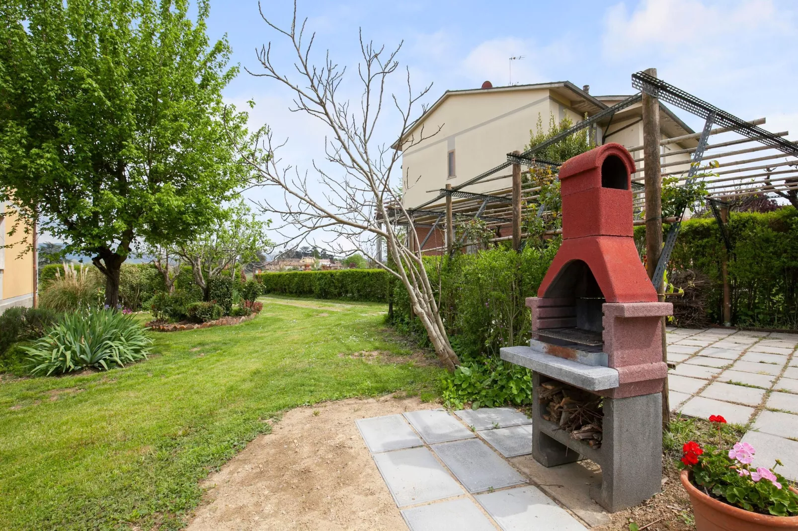 CASA OLMI-Facilities
