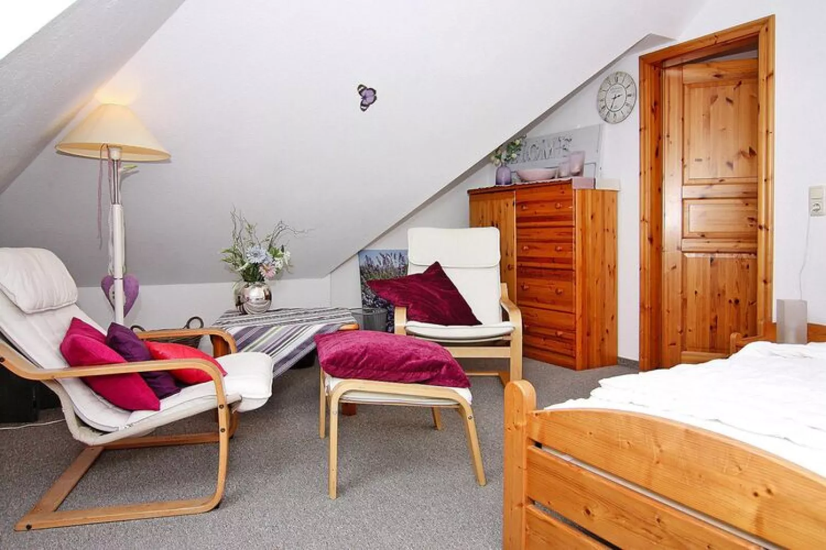 4-Raum über 2 Etagen / 105 m² / W 56b DG 4 P-Living room