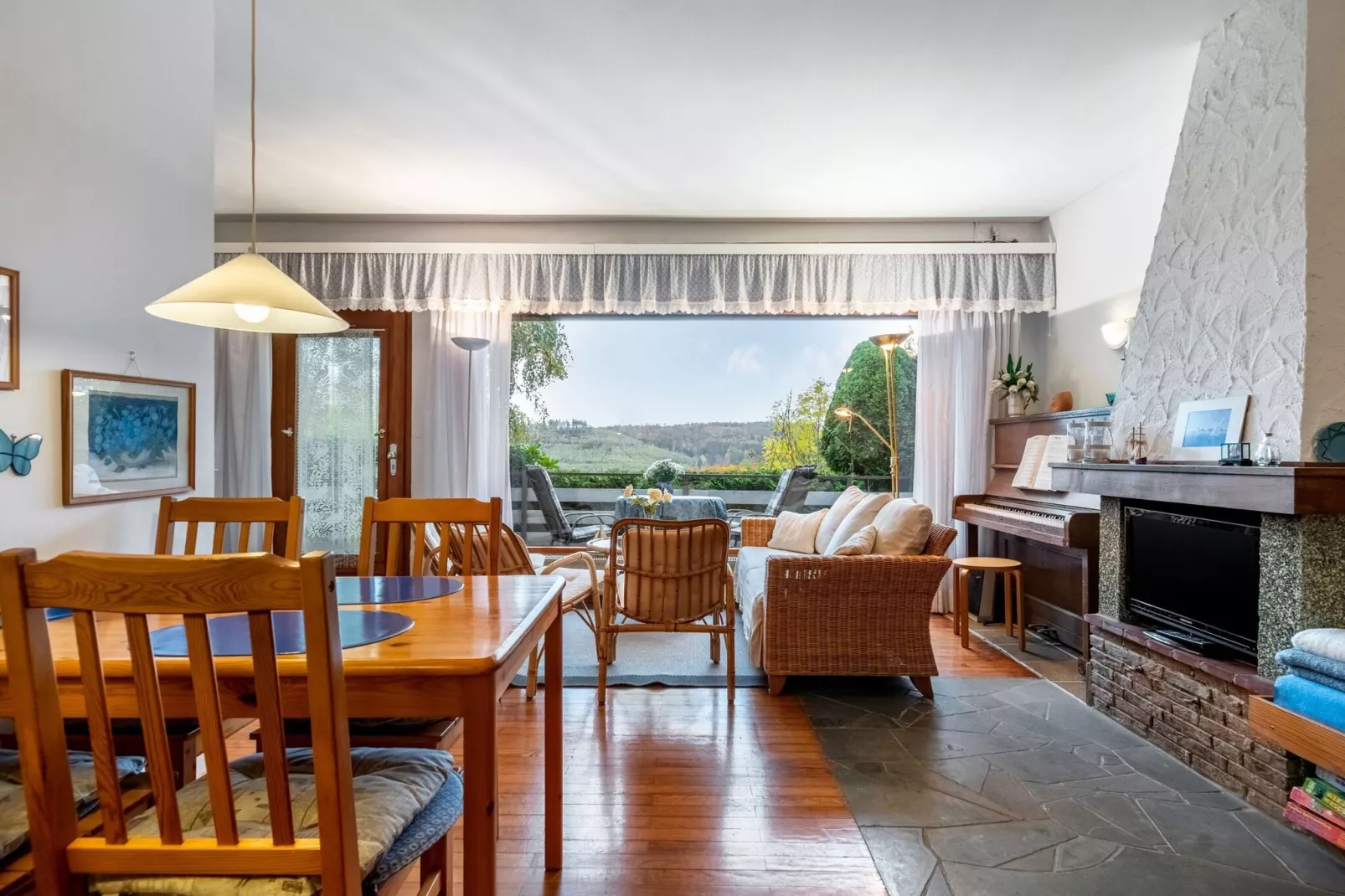 Am Sorpesee-Living room