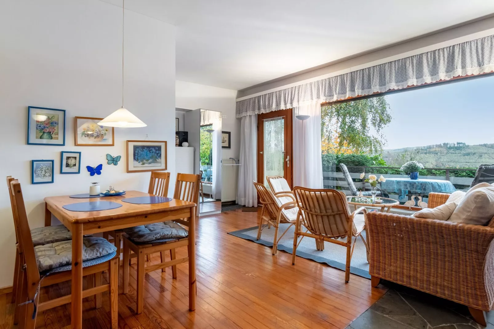 Am Sorpesee-Living room