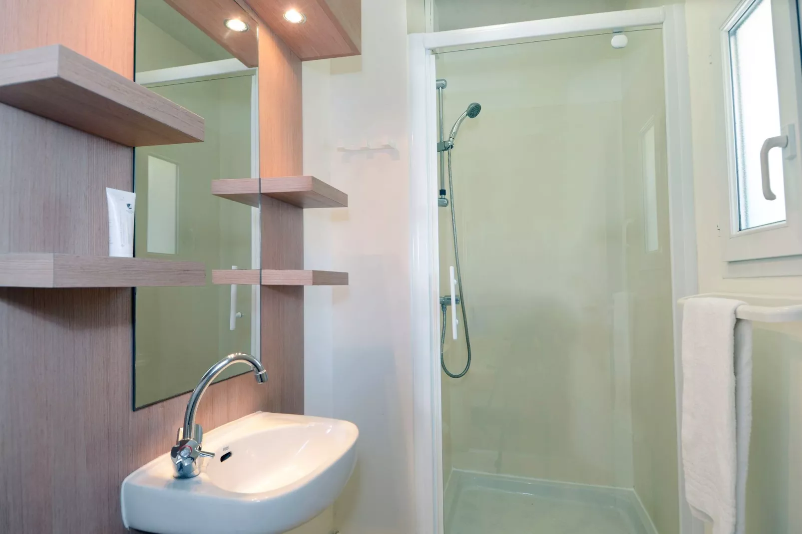 Résidence Bleu Océan 3-Badezimmer