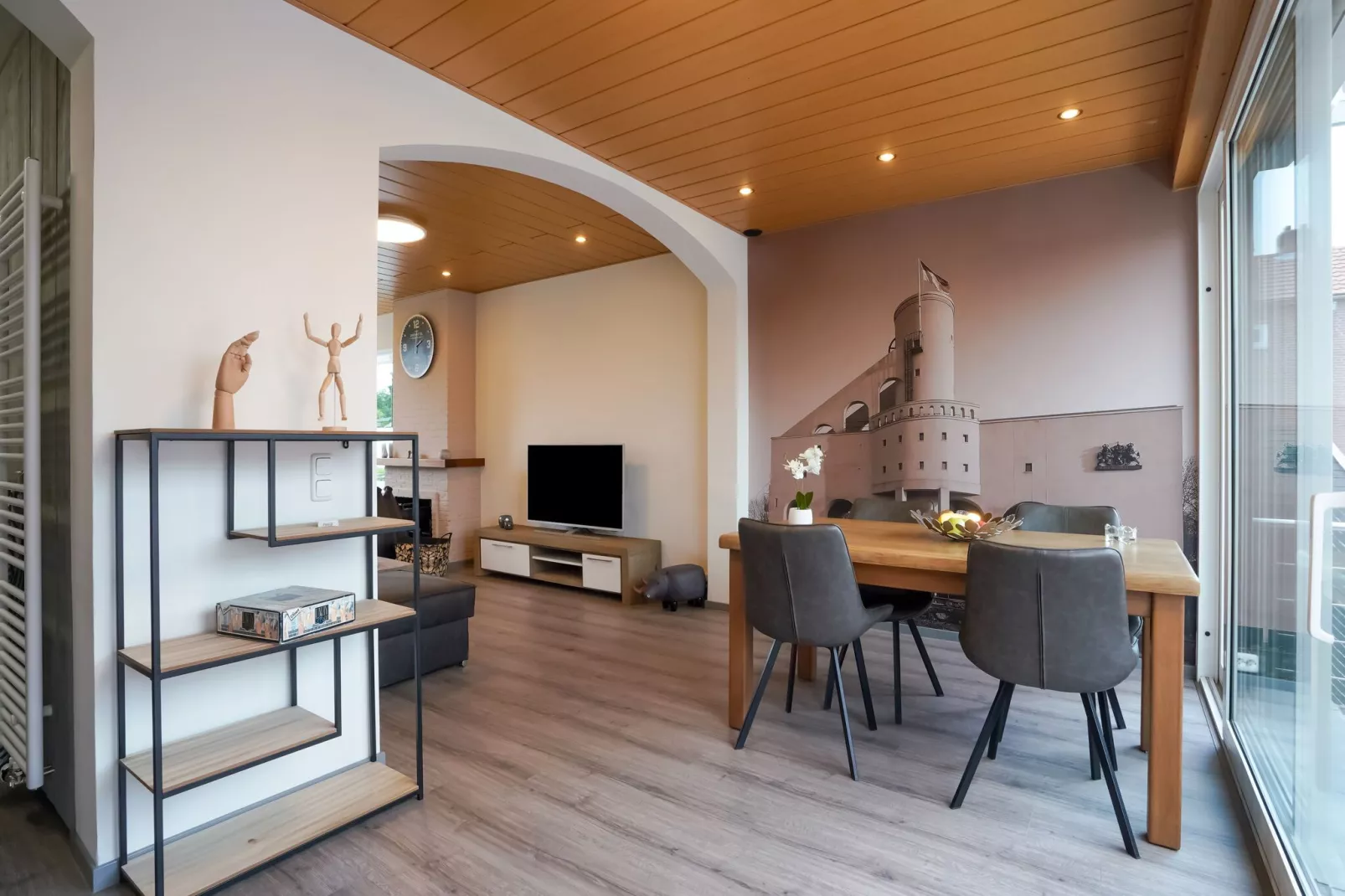 Vakantiewoning De Linge-Dining room