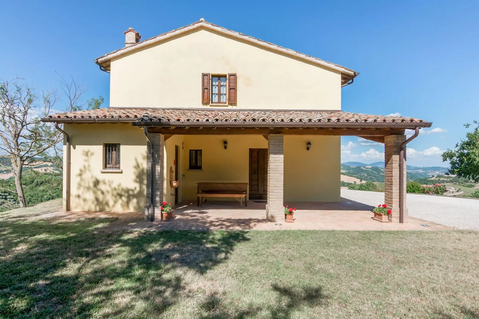 Sant'Angiolino-Exterior summer