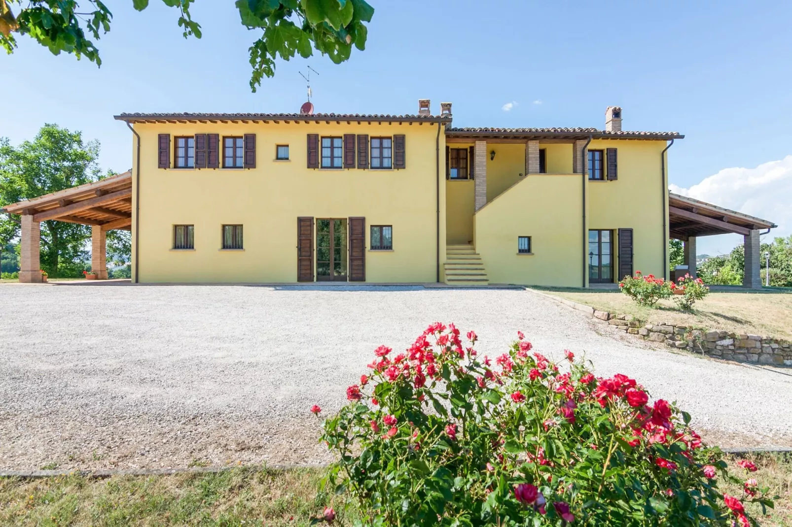Sant'Angiolino-Exterior summer