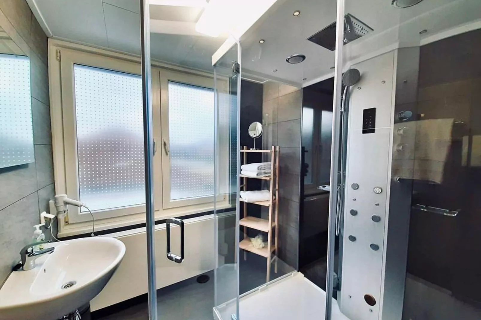 Vakantiewoning De Linge-Bathroom