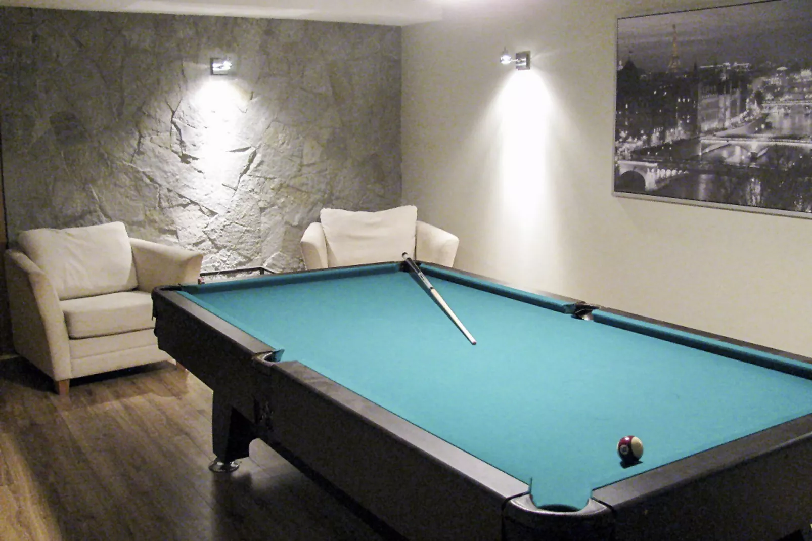 Villa with Mountain View-Recreation room