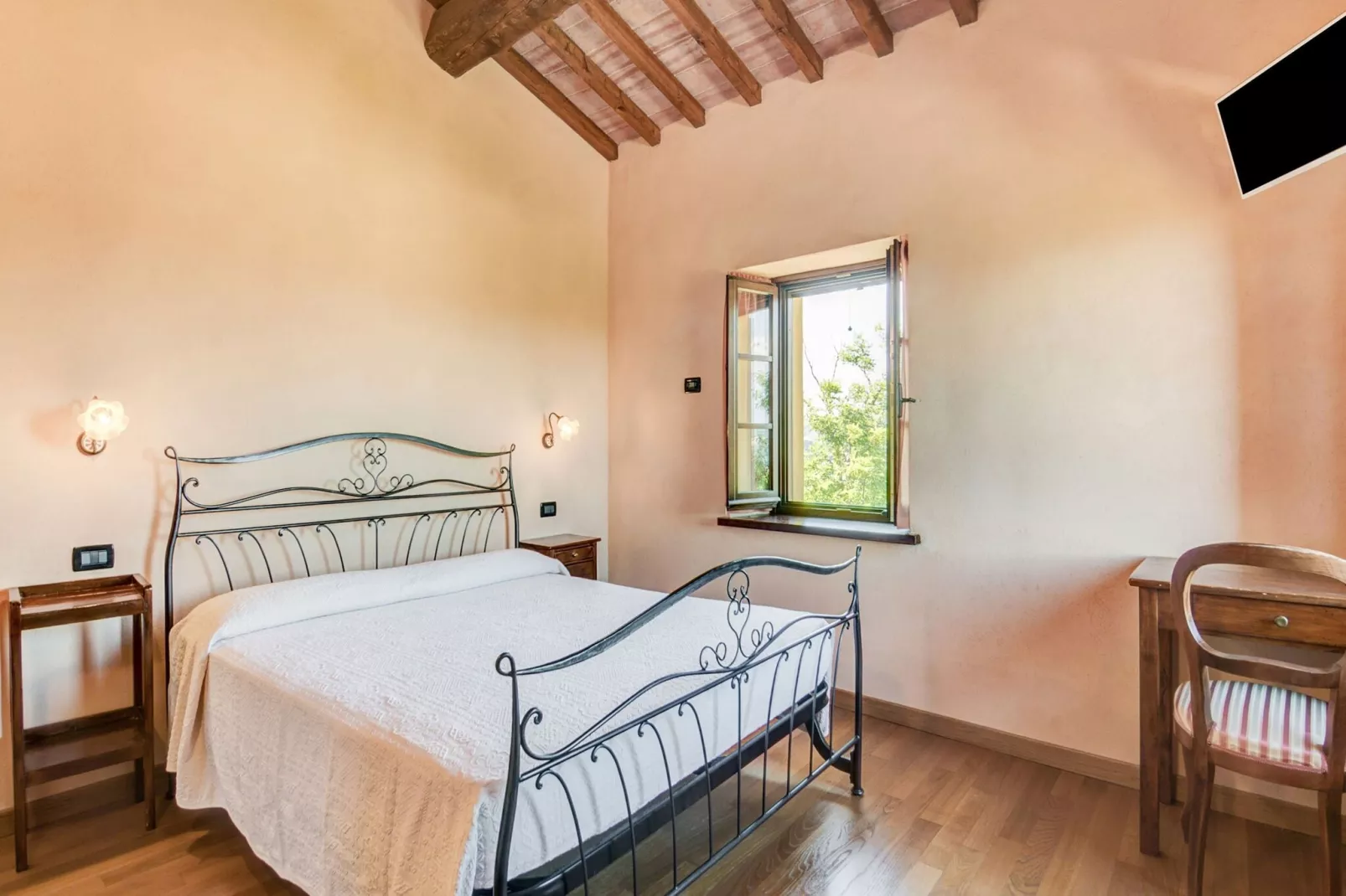 Sant'Angiolino-Bedroom