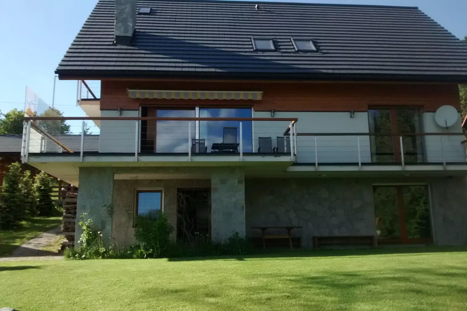Villa with Mountain View-Not tagged