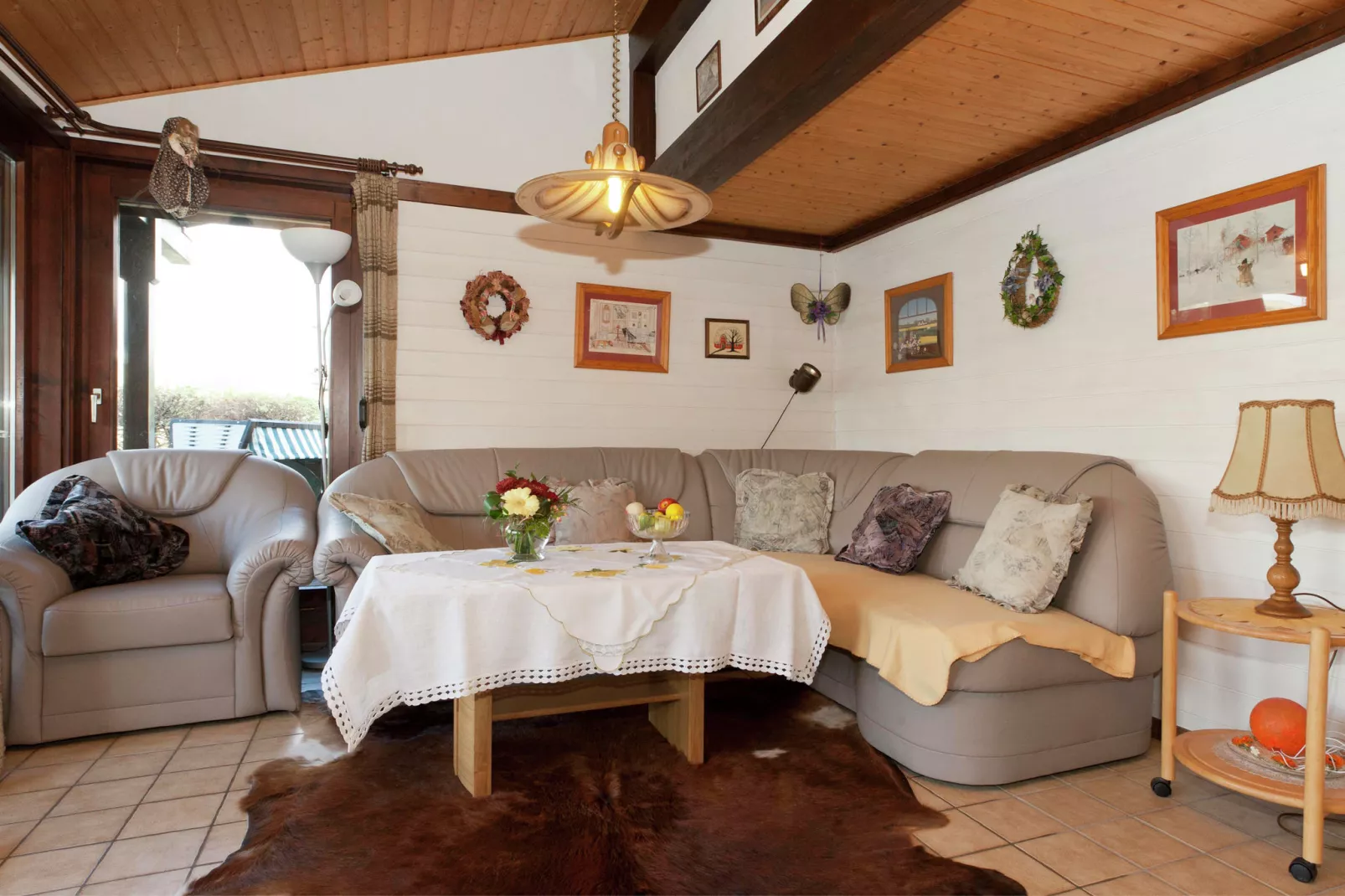 Ferienhaus am Hennesee mit Terrasse-Living room