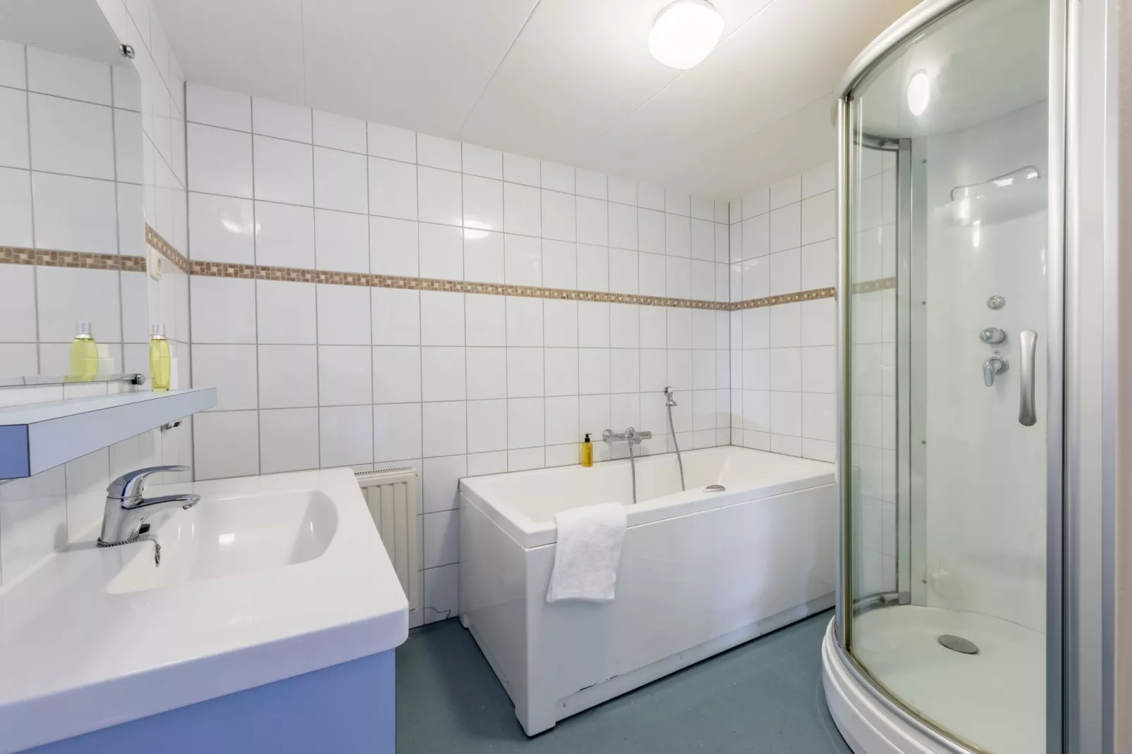 Vakantiepark Klein Vink 14-Bathroom