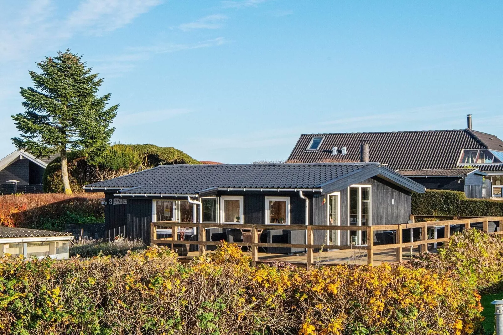 6 person holiday home in Hejls