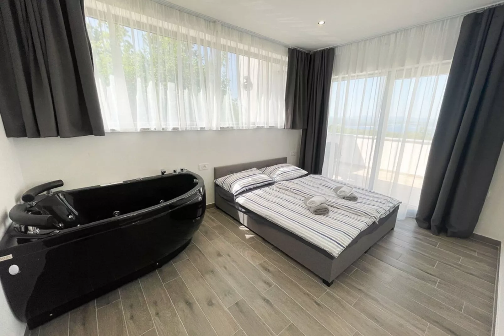 Milly 2-Bedroom