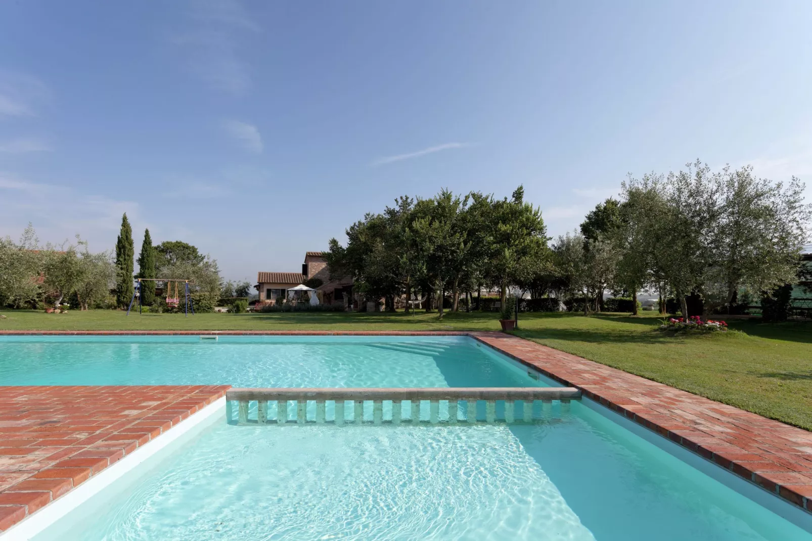 Portico del Tasso-Pool