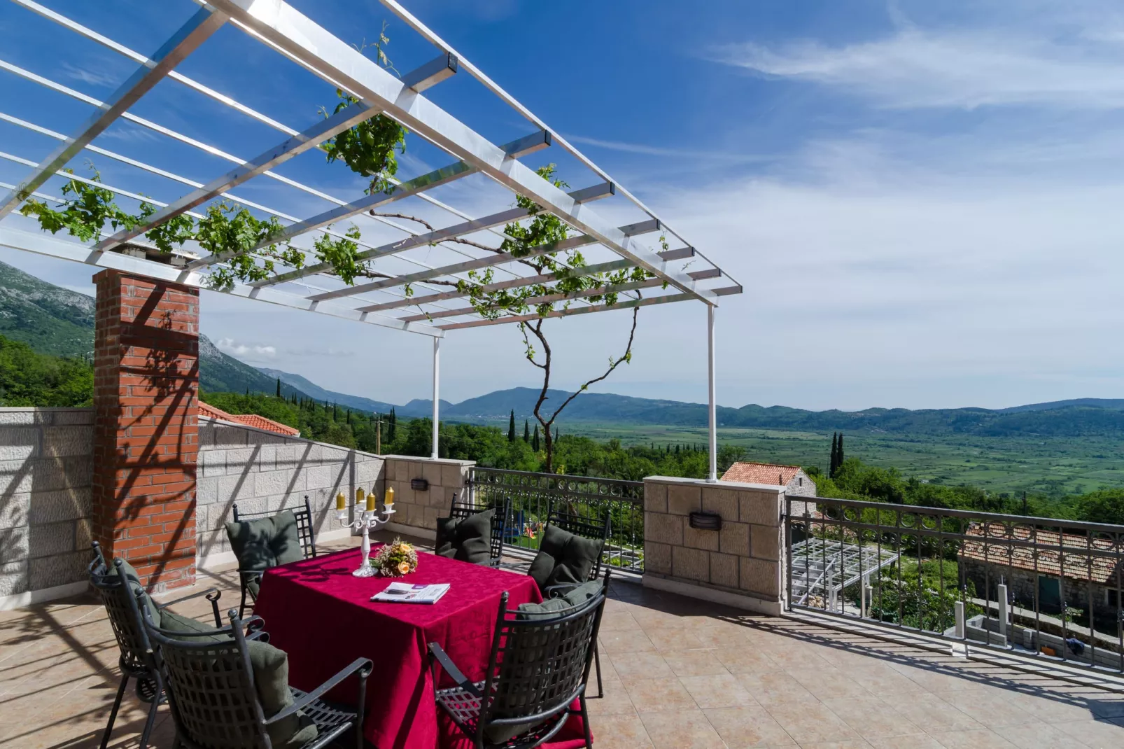 Villa Vino Veccios-View summer