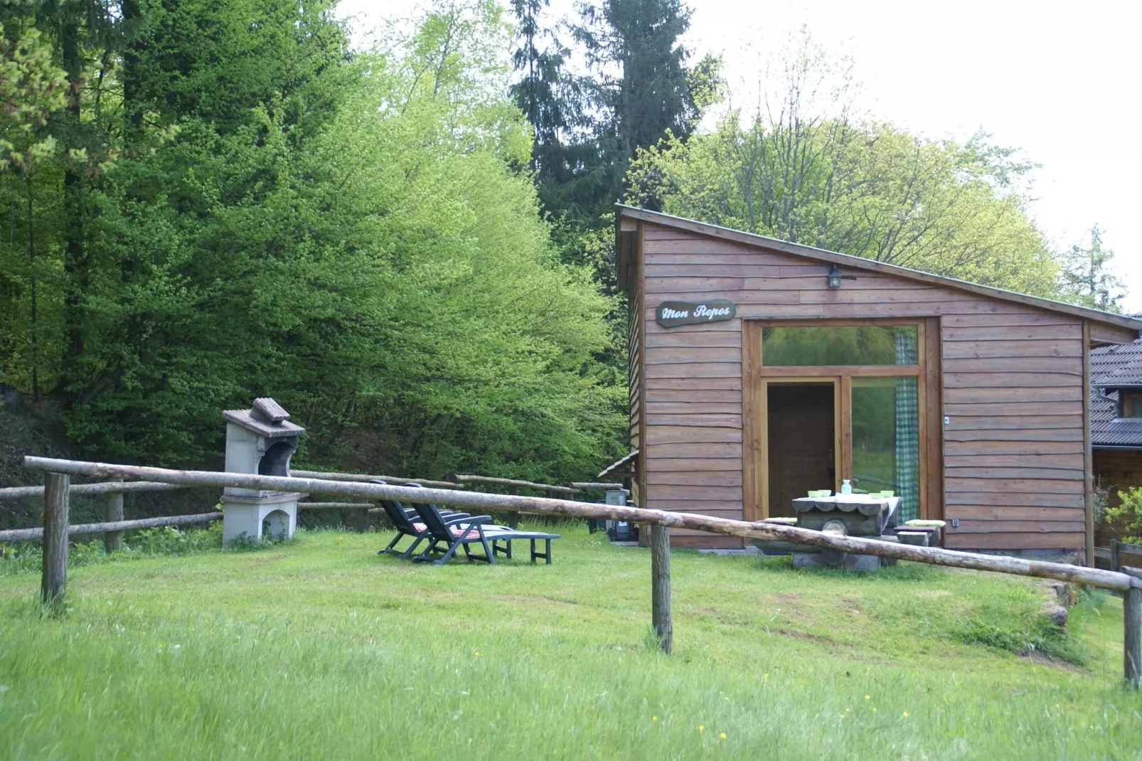 Mon Repos-Exterior summer