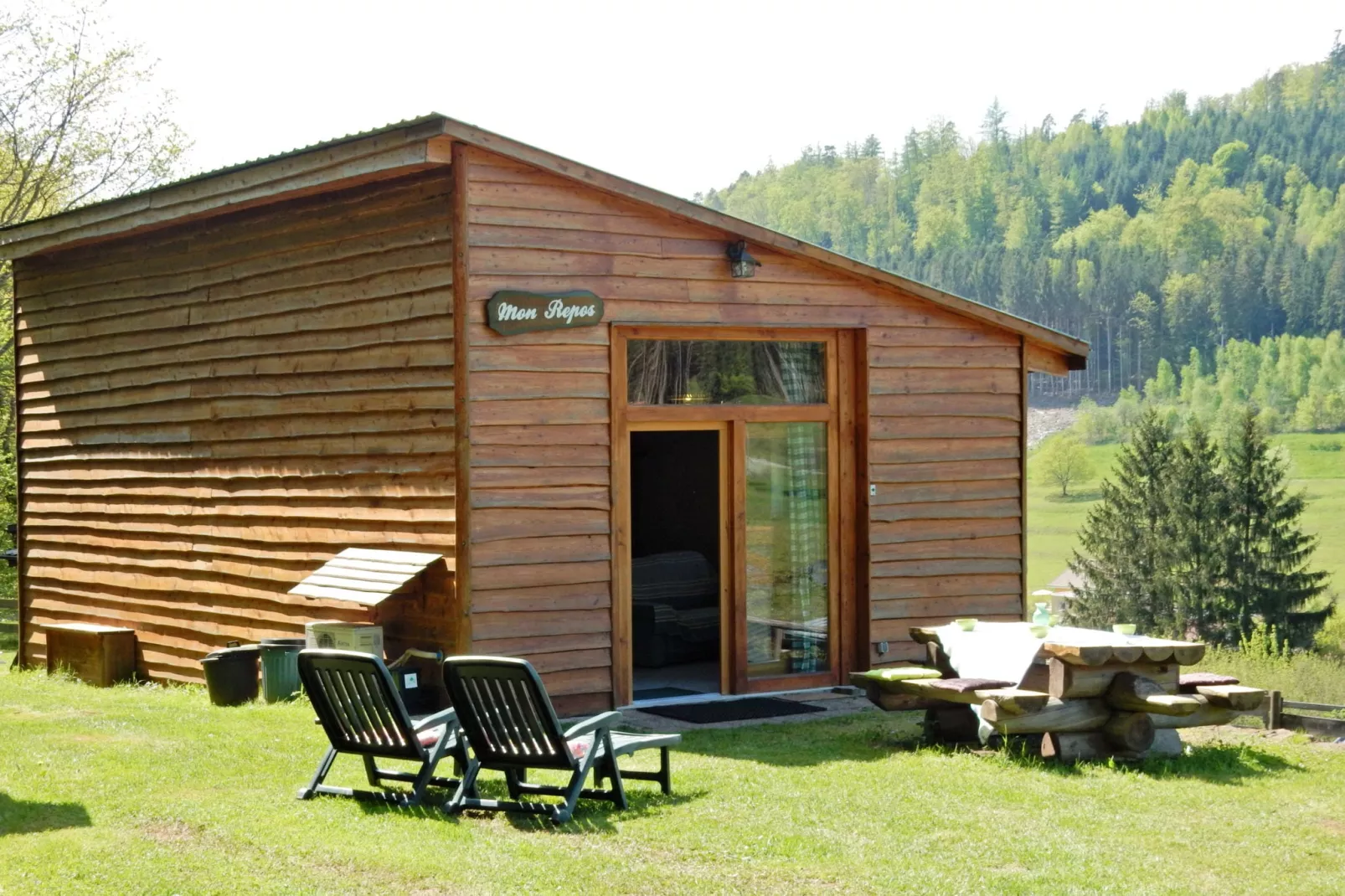 Mon Repos-Exterior summer