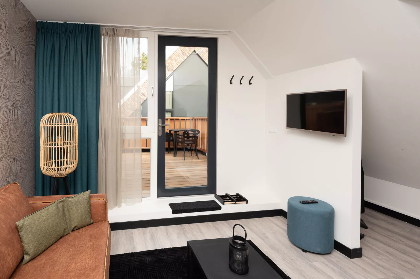 Jan van Renesseweg 1 - 2 pax-Living room
