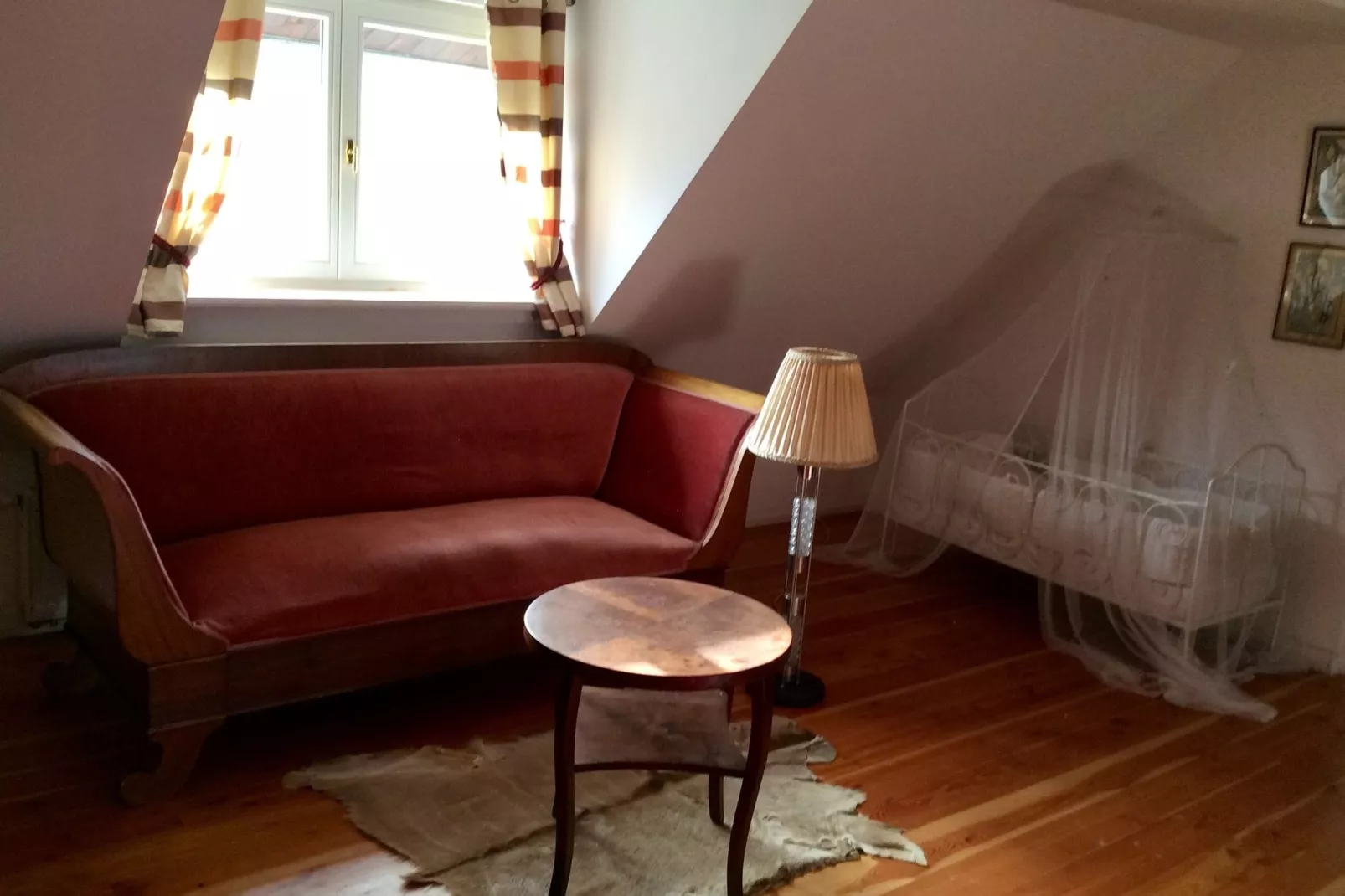 A historic manor by the sea-Bedroom