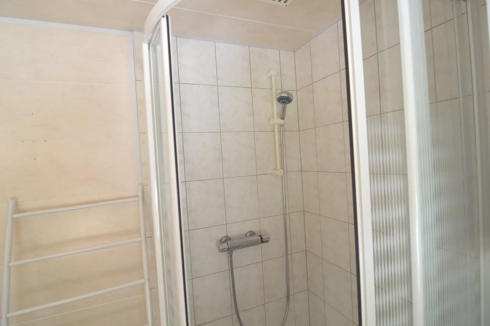 Le Chevreuil-Bathroom
