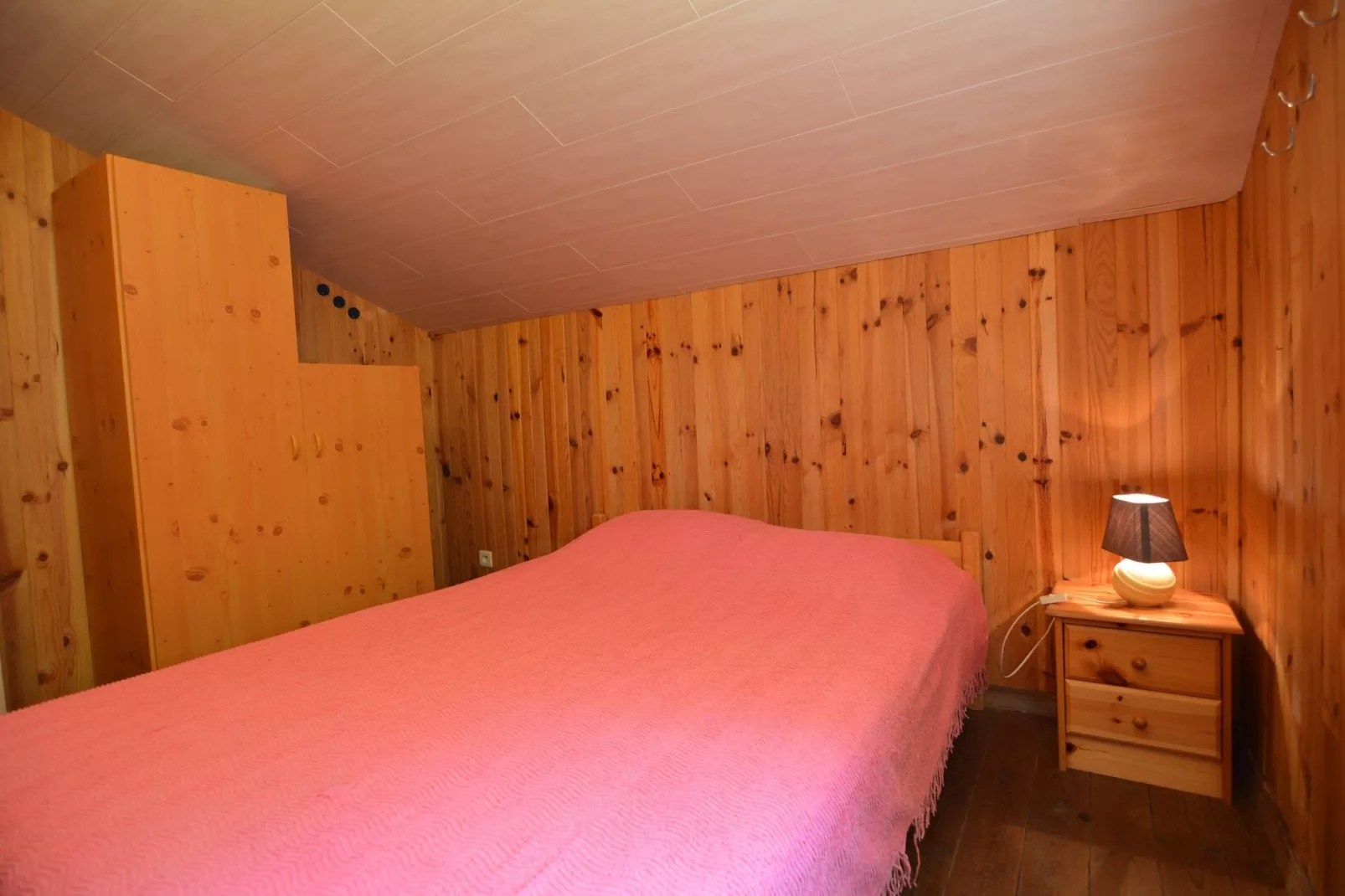 Le Chevreuil-Bedroom