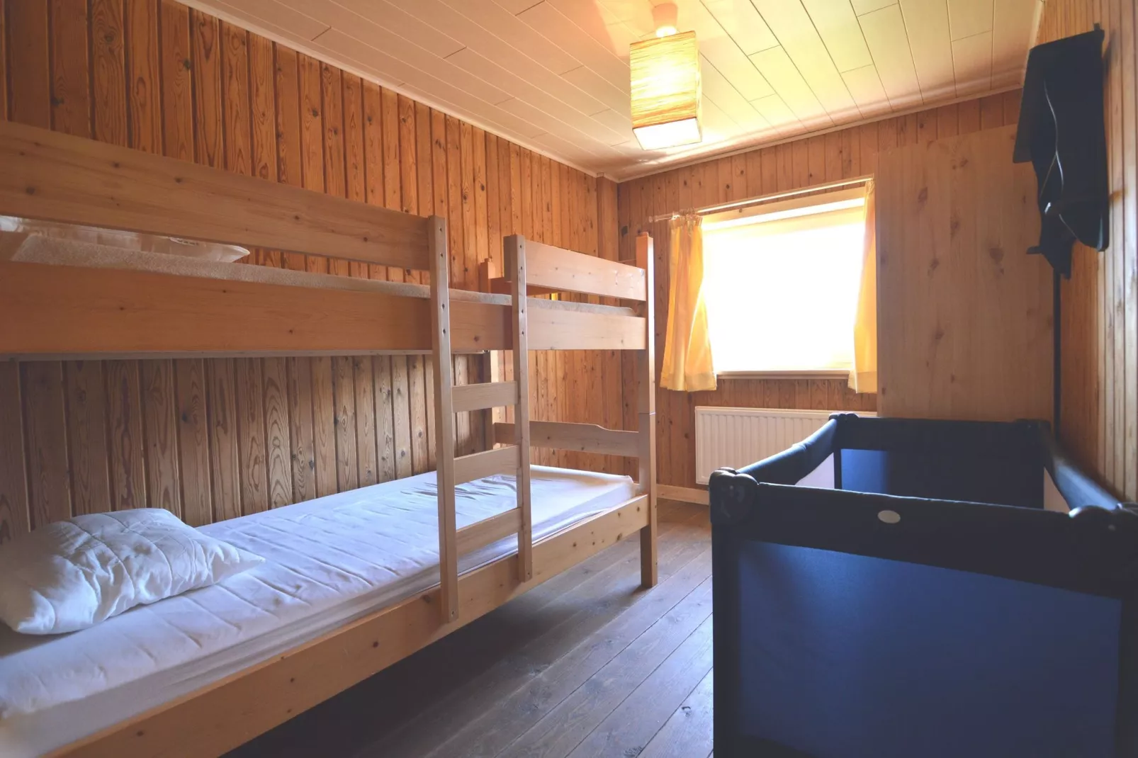 Le Chevreuil-Bedroom