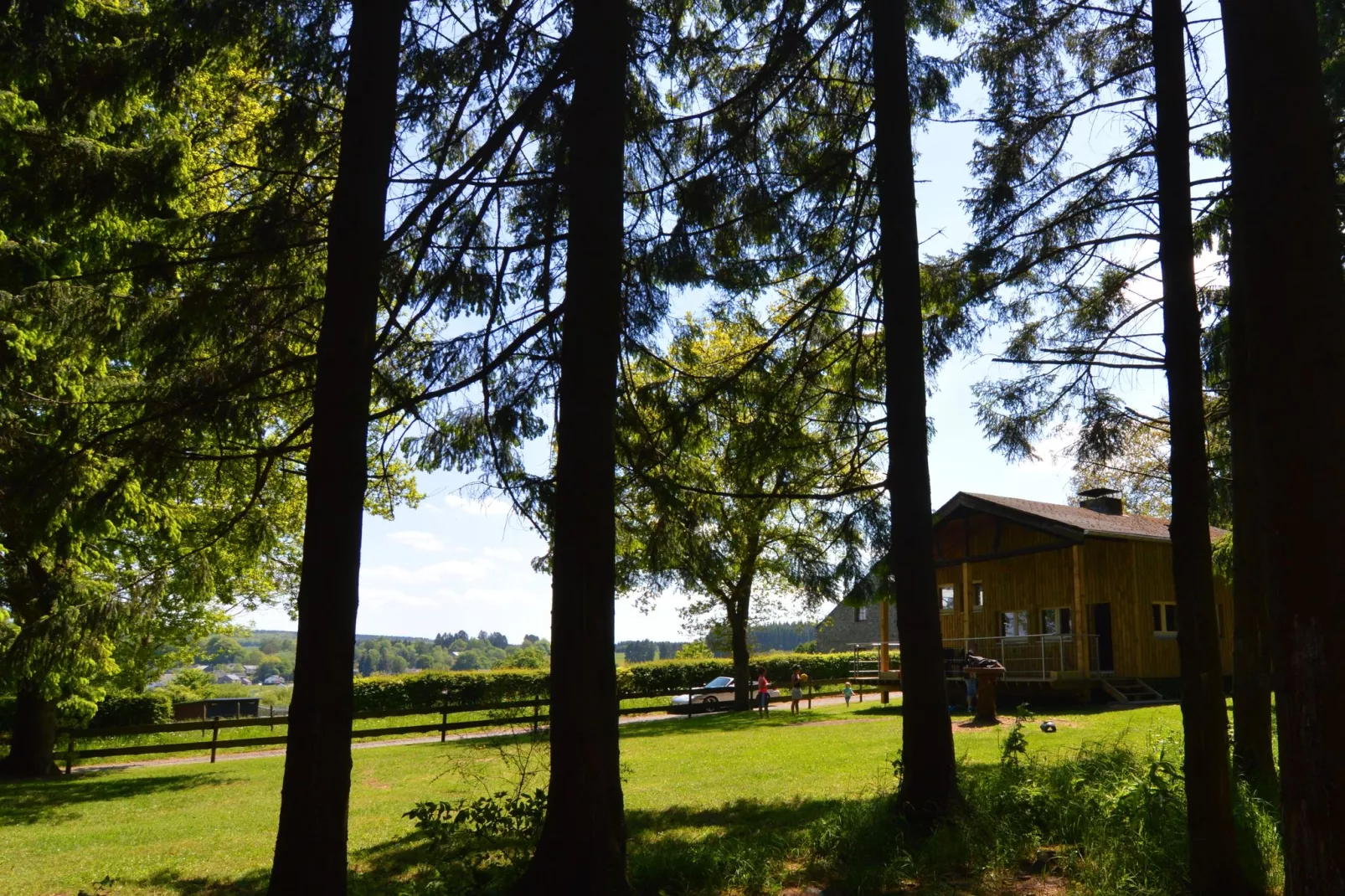 Le Chevreuil-Gardens summer