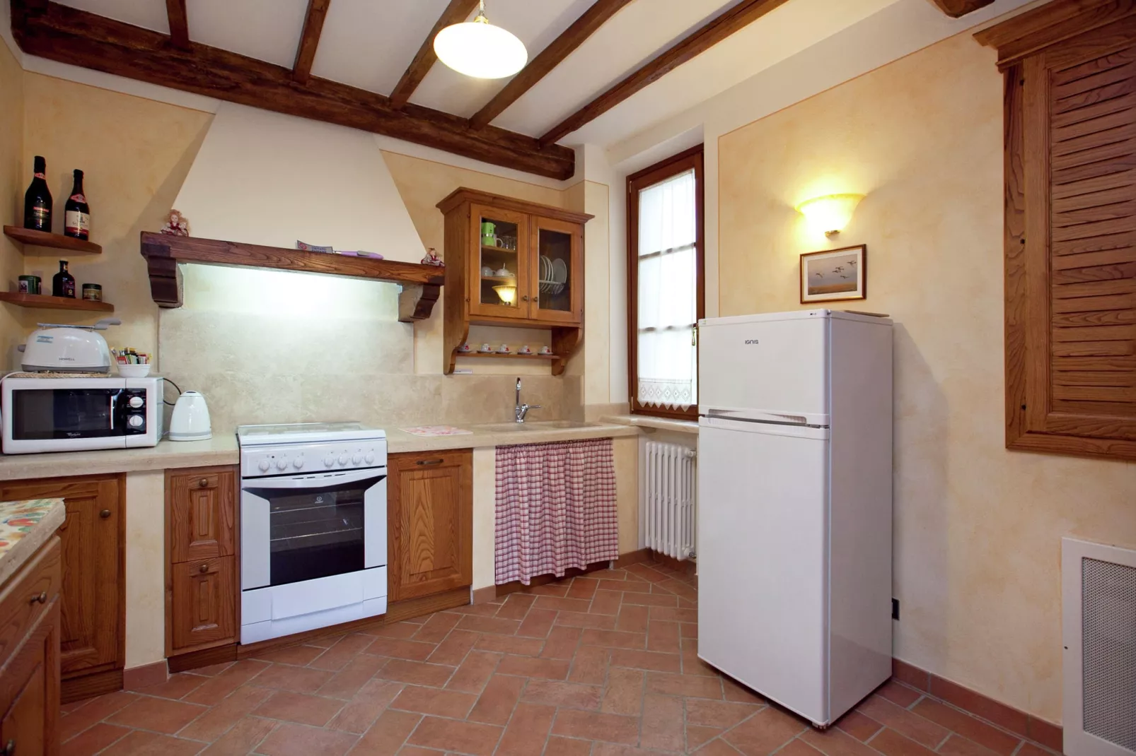 Casal Gheriglio Roseto-Kitchen