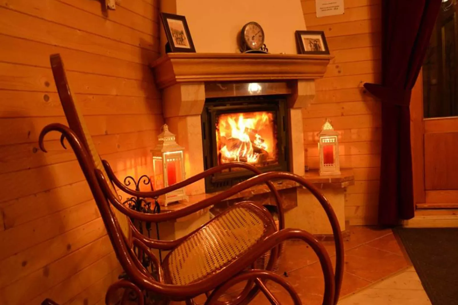 A fabulous house in the mountains-Atmosphere