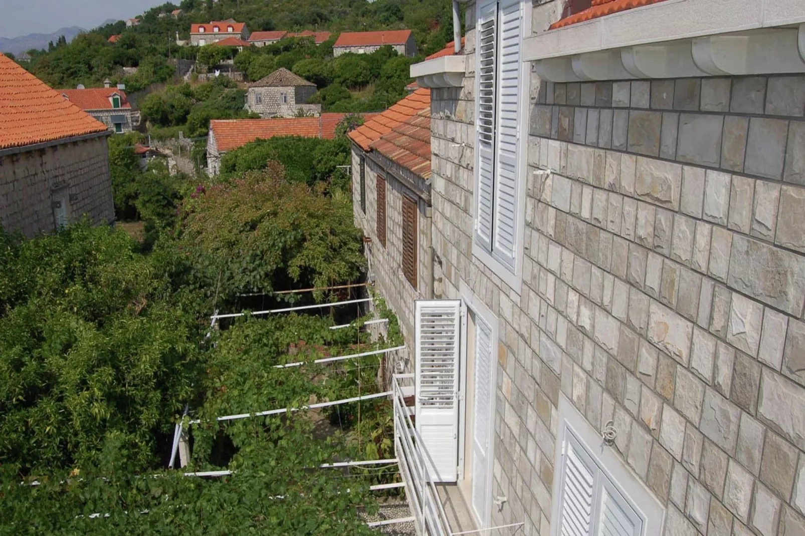 Island apartment Lopud-Exterior summer