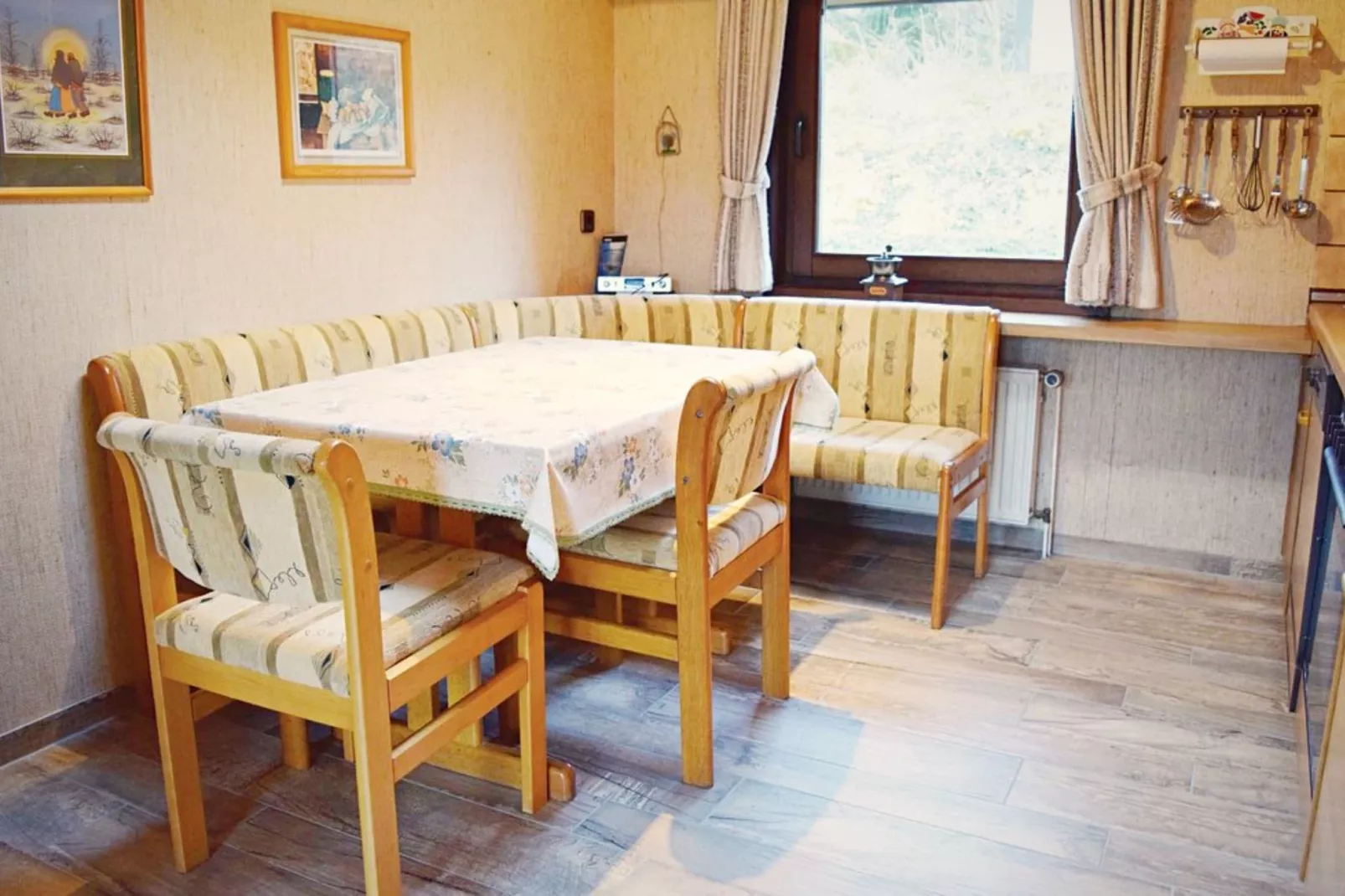 Nina-Dining room