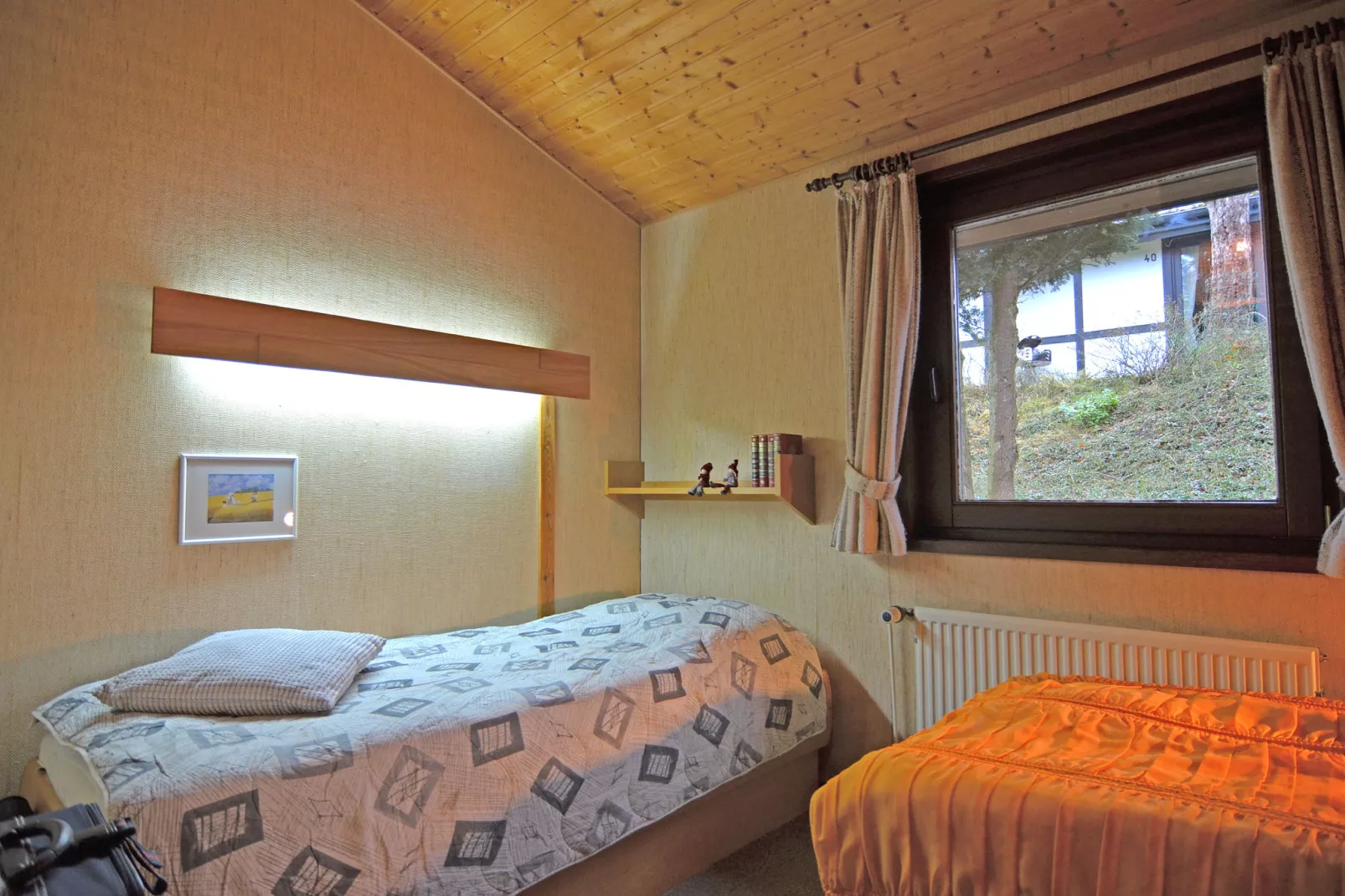 Nina-Bedroom