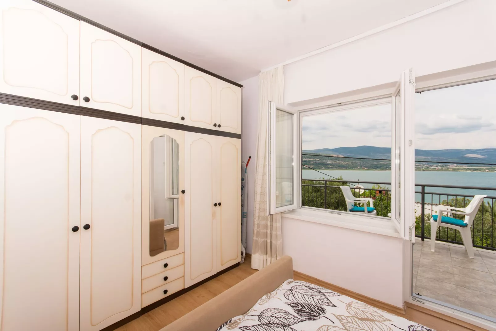 Chill house-Bedroom