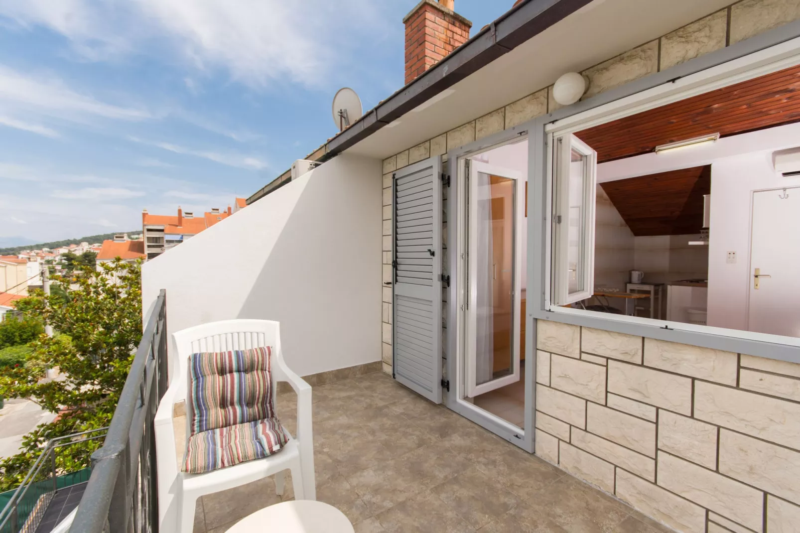 Chill house-Terrace balcony