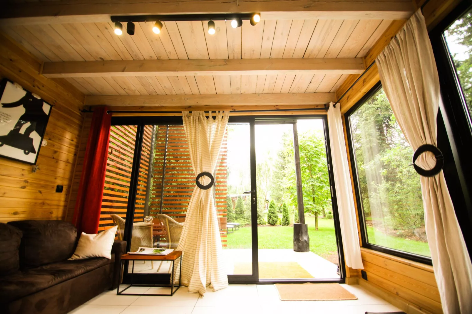 A modern holiday home-Living room