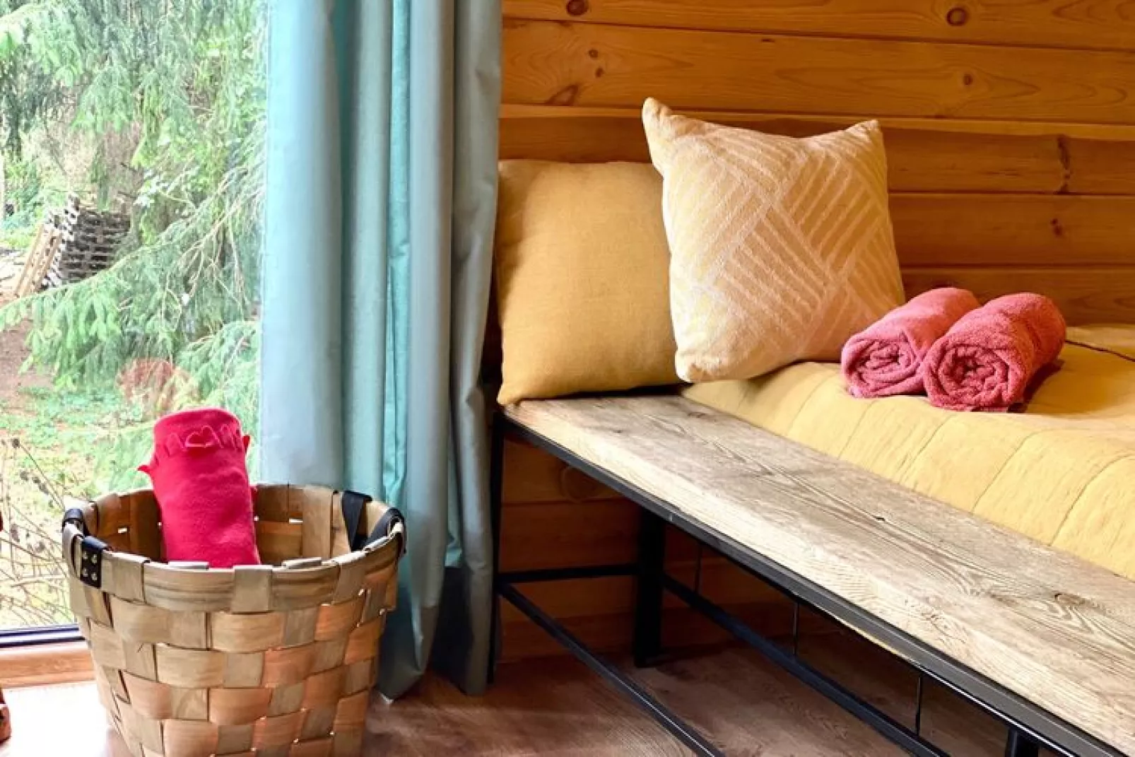 A modern holiday home-Bedroom