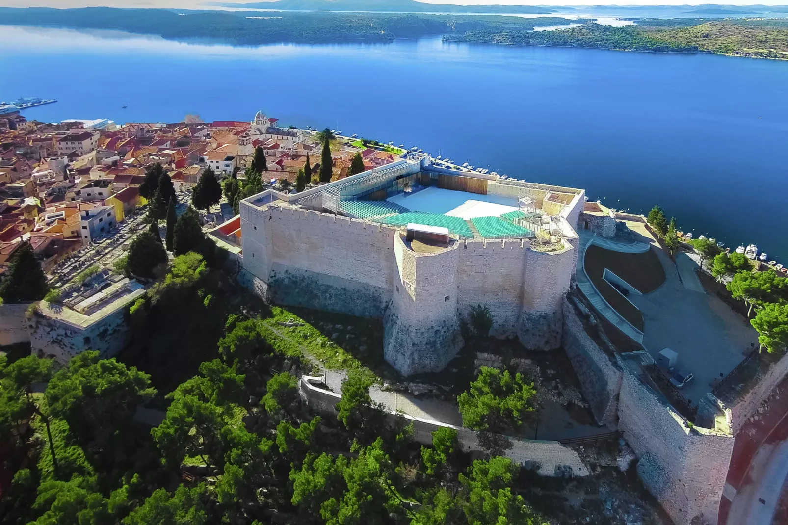 Apartment Dolac-Areas summer 20km