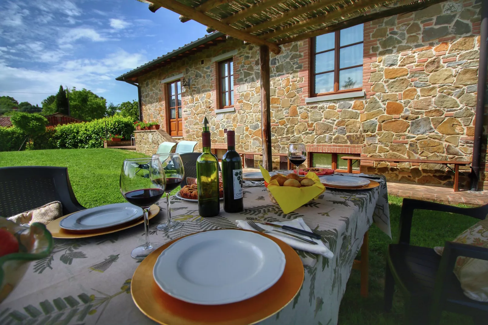 Casal Gheriglio Pergola-Terrace balcony