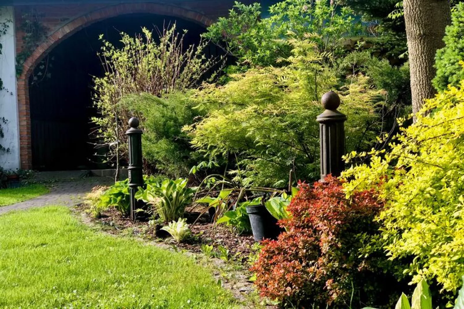 A modern holiday home-Gardens summer