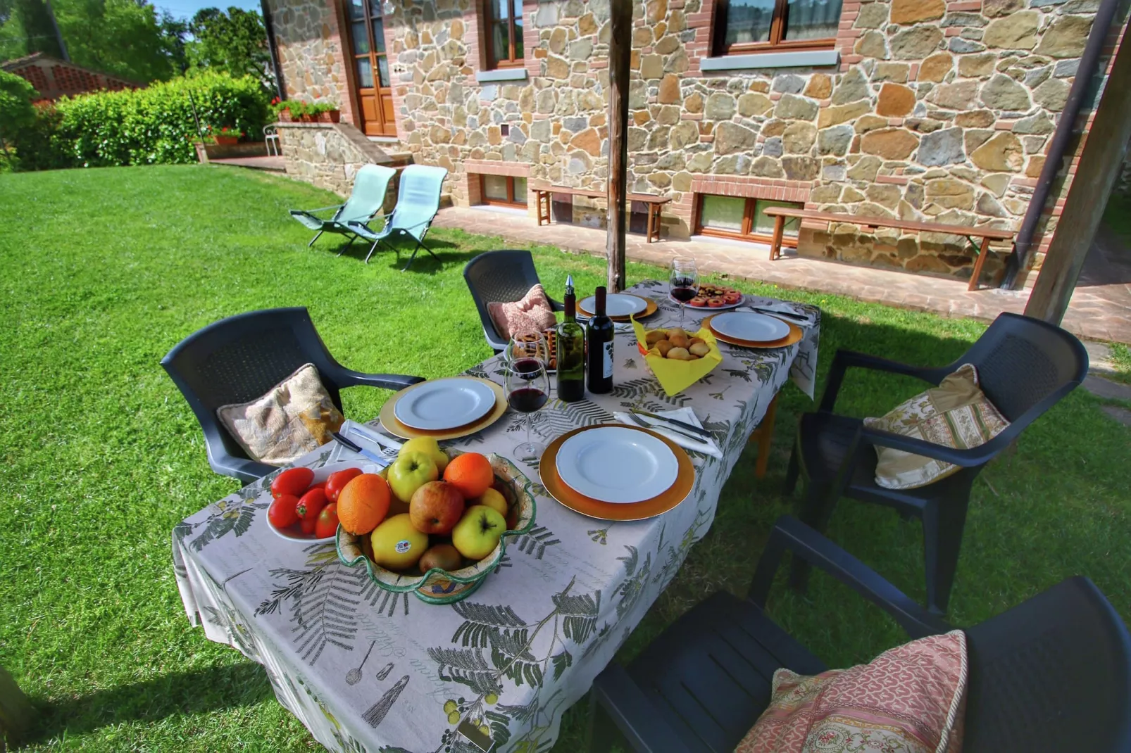 Casal Gheriglio Pergola-Exterior summer